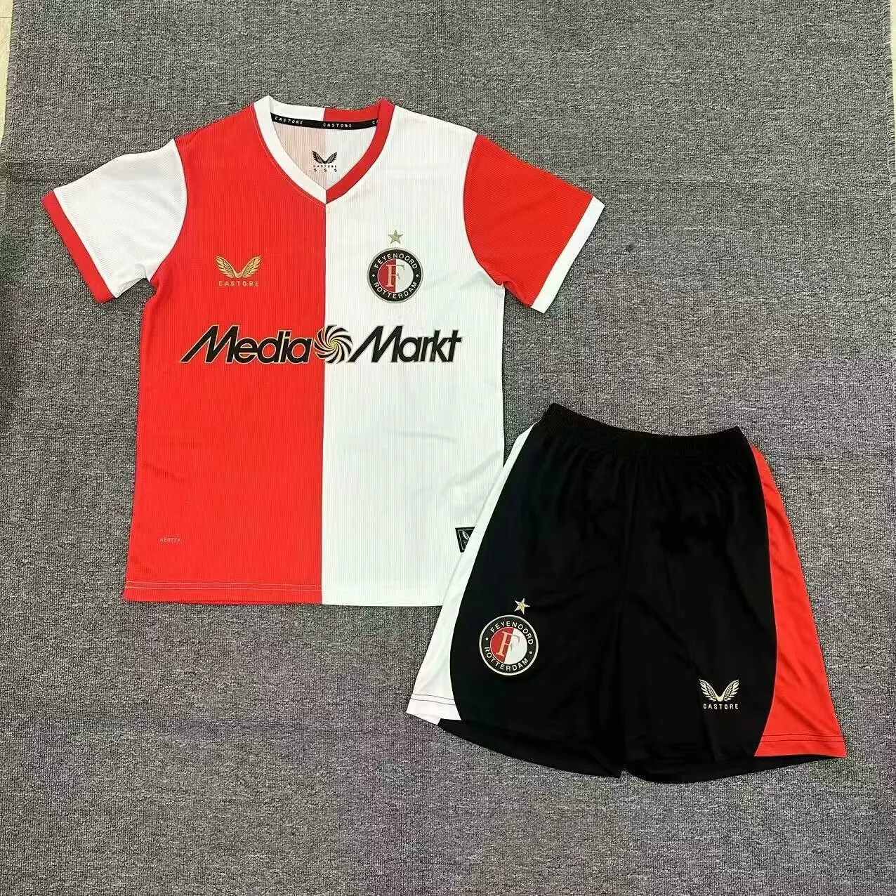 2025/2026 Feyenoord Rotterdam Home Football Shirt 1:1 Thai Quality Kids Size