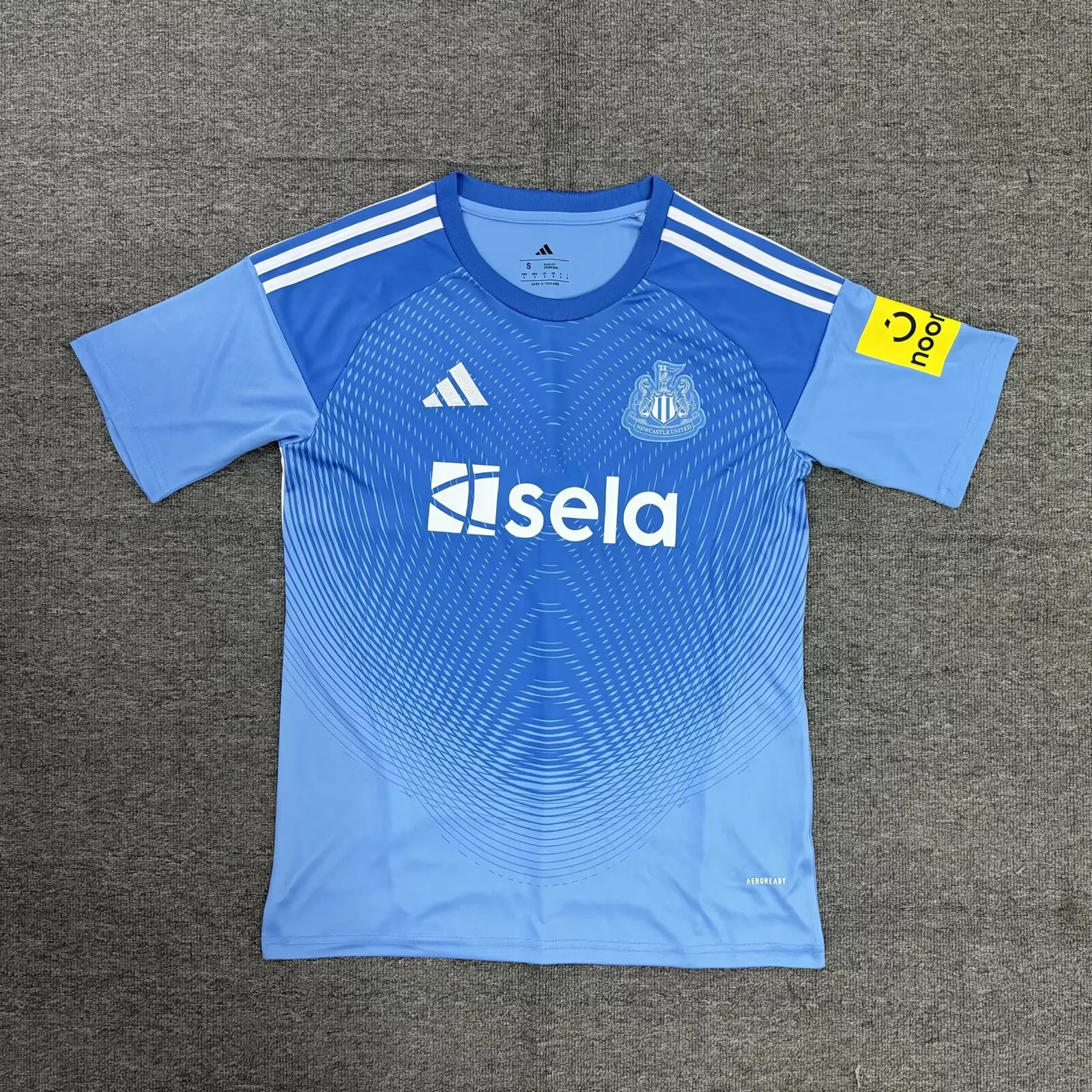 2025/2026 Newcastle United Goalie Blue Football Jersey 1:1 Thai Quality
