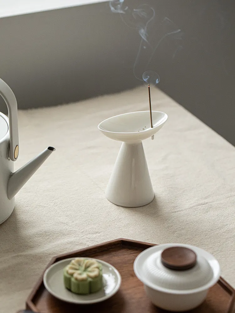 In the words of suet jade ceramic Japanese-style household incense incense burner incense holder line incense lice wind desktop ornaments incense accessories 10