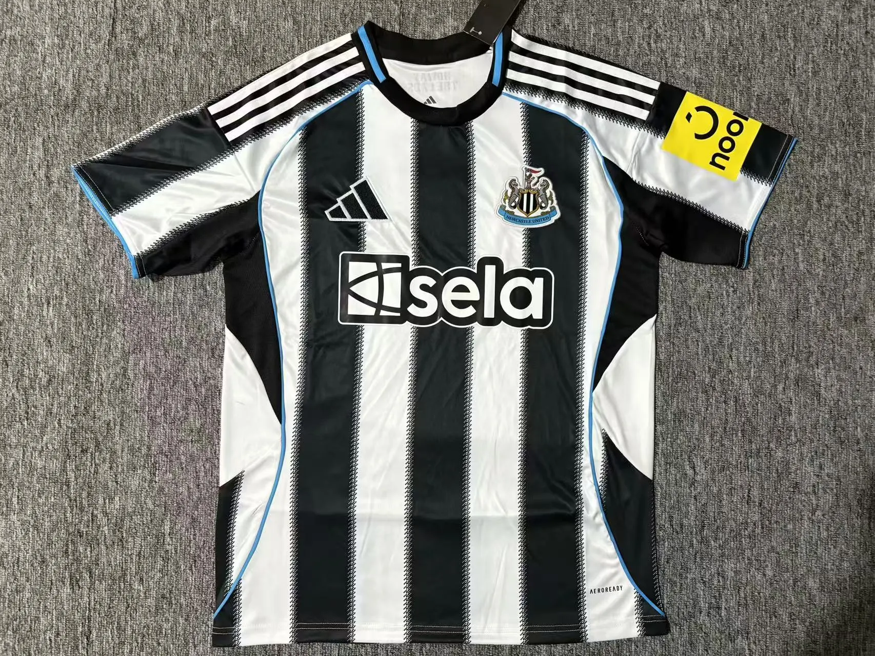 2025/2026 Newcastle United Home Football Jersey 1:1 Thai Quality