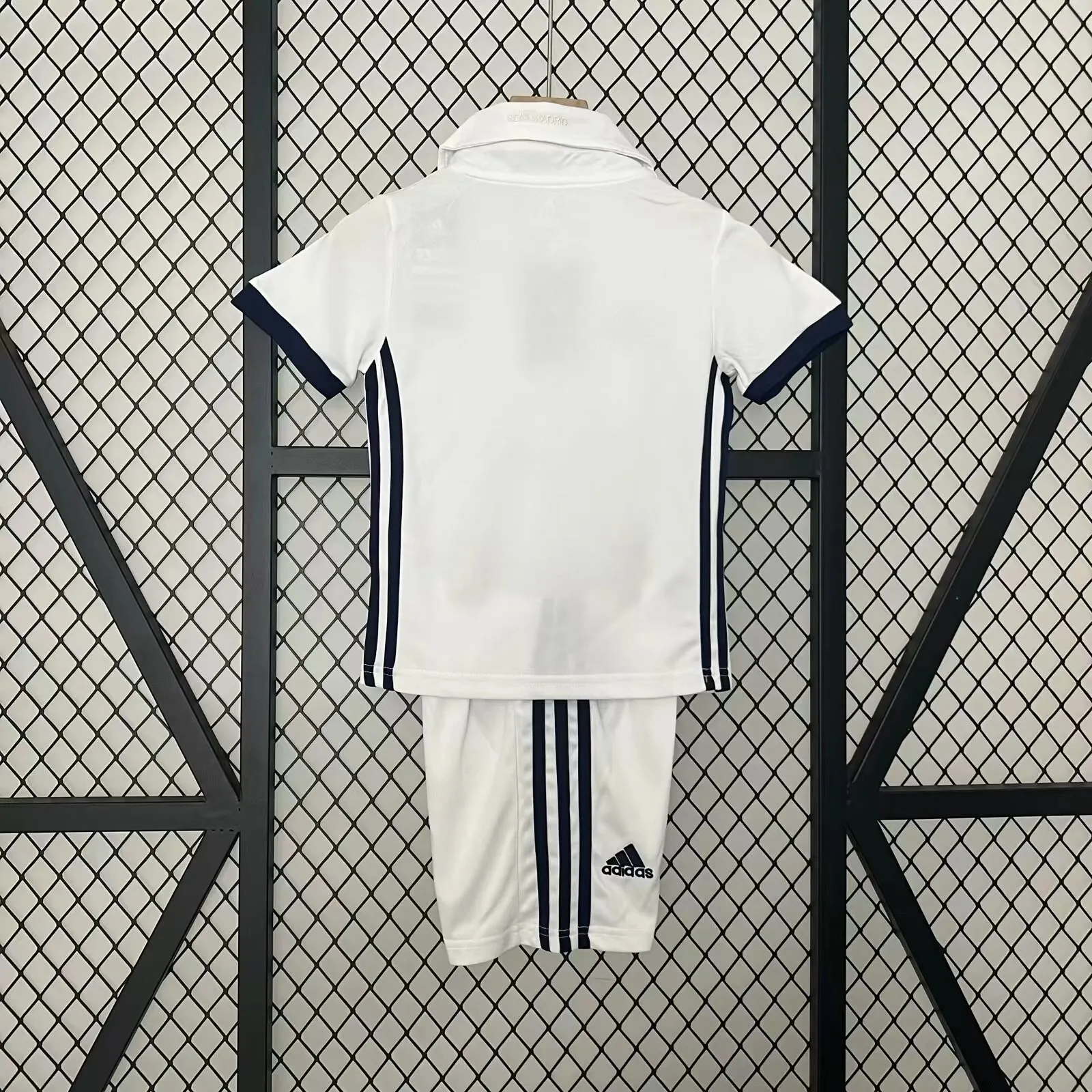 2016/2017 Retro Real Madrid Home Football Shirt 1:1 Thai Quality Kids Size