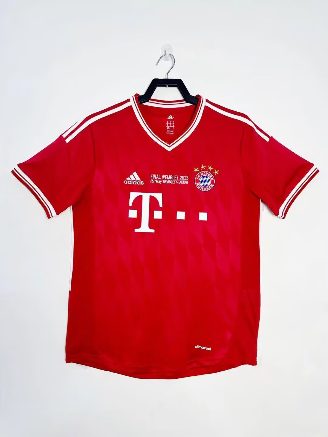 2013/2014 Retro Bayern Munich Heim Fußballtrikot 1:1 Thai-Qualität