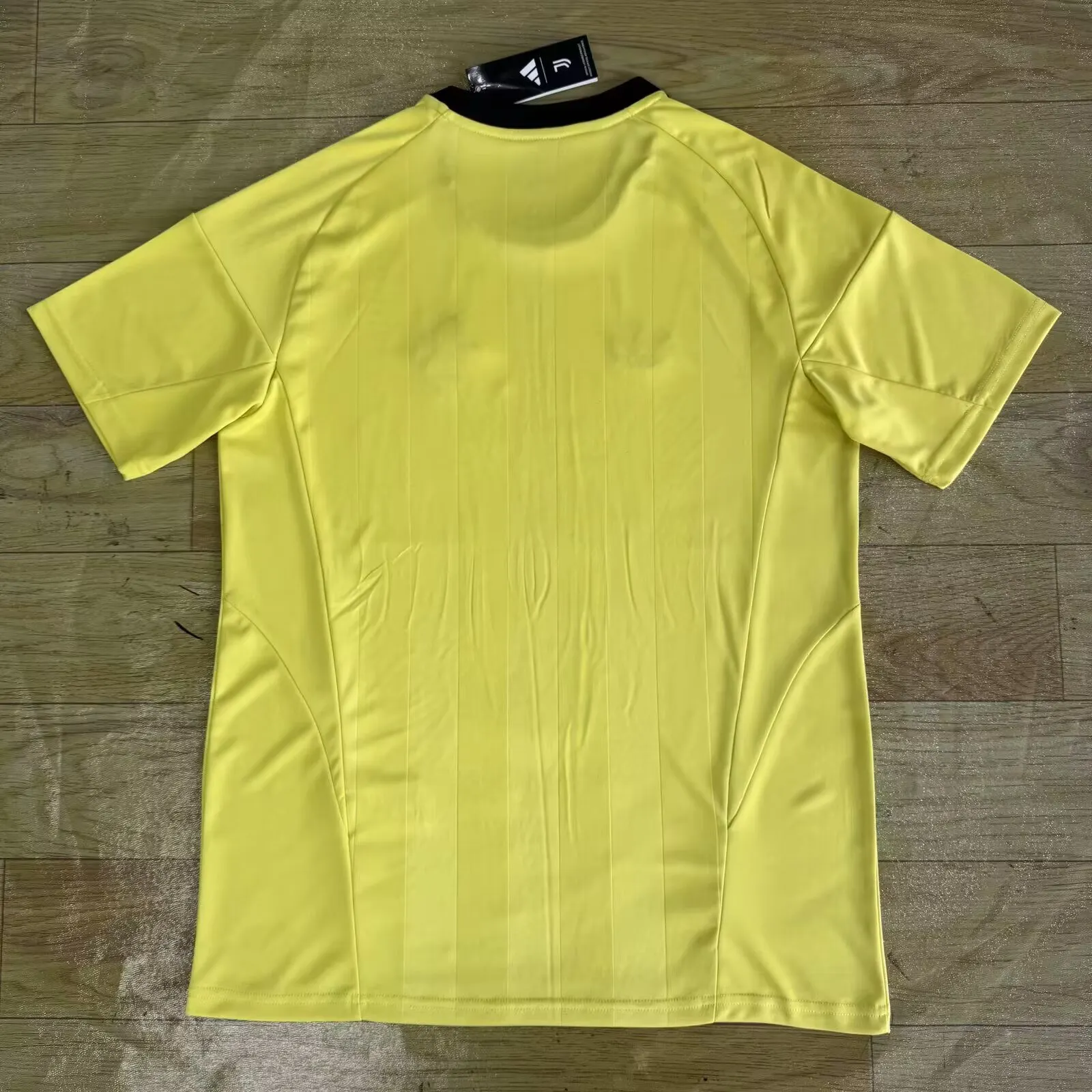 2025/2026 Juventus Goalkeeper Yellow Football Jersey 1:1 Thai quality