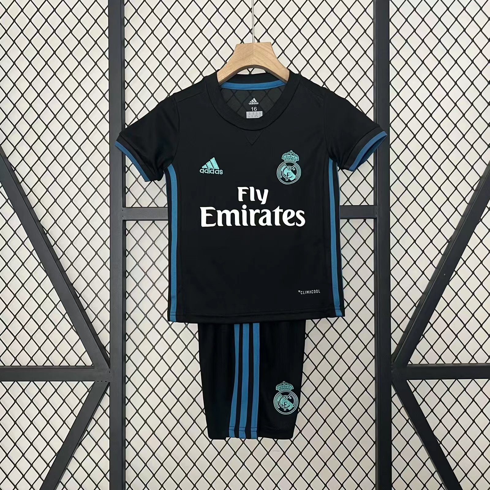 2017/2018 Retro Real Madrid Away Football Shirt 1:1 Thai Quality Kids Size
