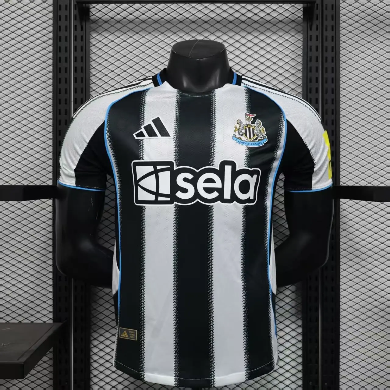 2025/2026 Player Version Newcastle United Home Football Jersey 1:1 Thai Quality
