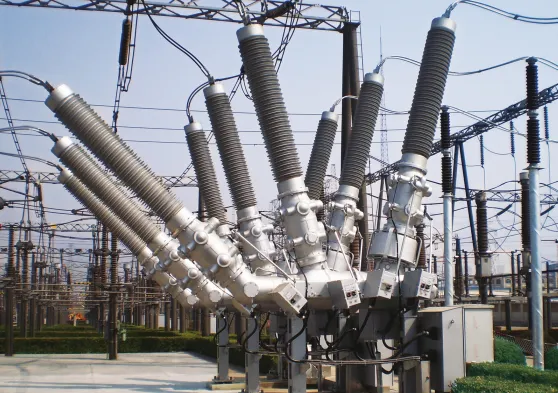 Siemens Energy 3AP SF6 live tank high voltage circuit breaker with modular self-blast technology