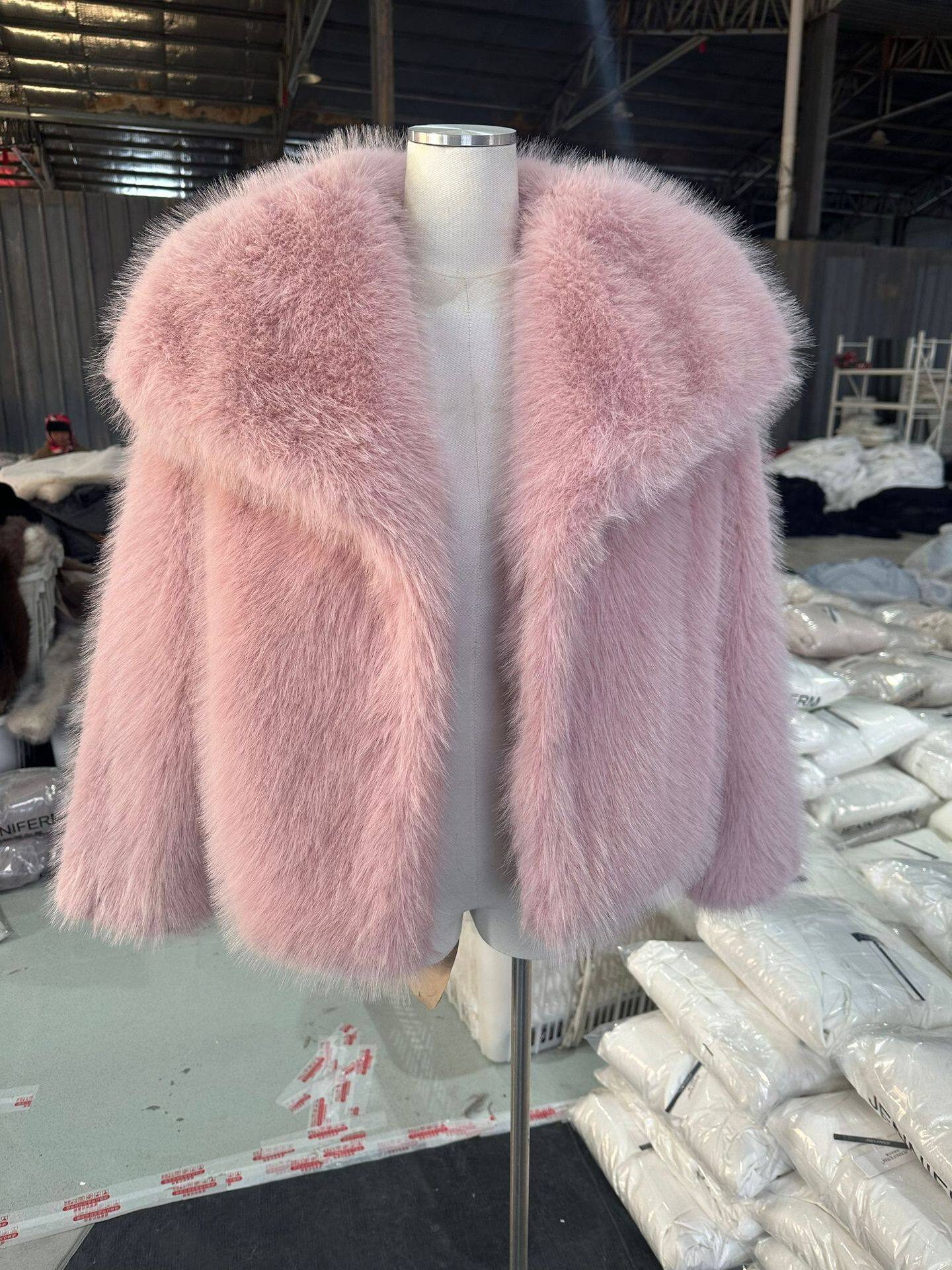Amazon European and American Cross-Border Wholesale 2025 Autumn and Winter Women's Pure Color Artificial Fur Lapel Outwear Women's Outwear