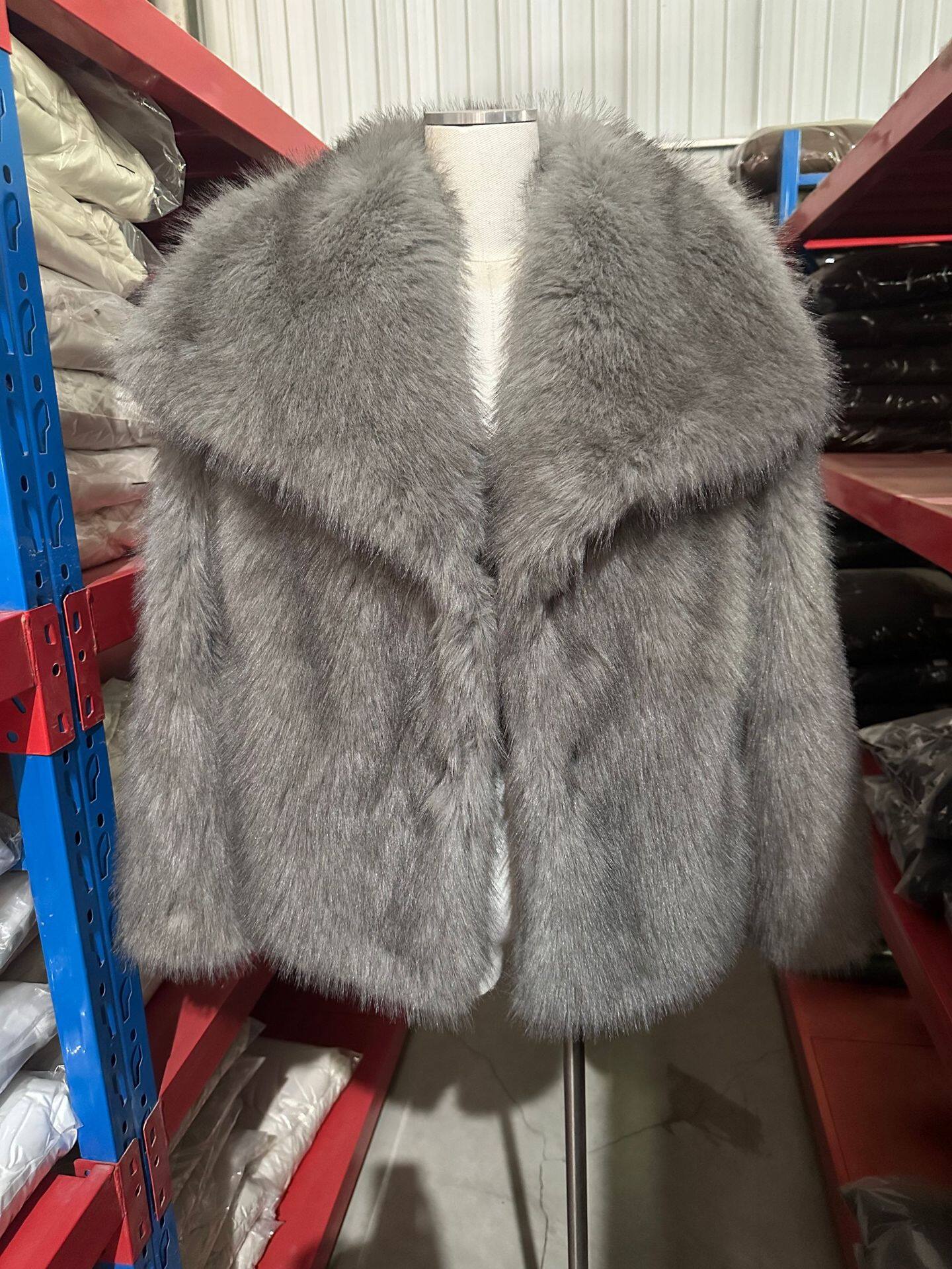 Amazon European and American Cross-Border Wholesale 2025 Autumn and Winter Women's Pure Color Artificial Fur Lapel Outwear Women's Outwear