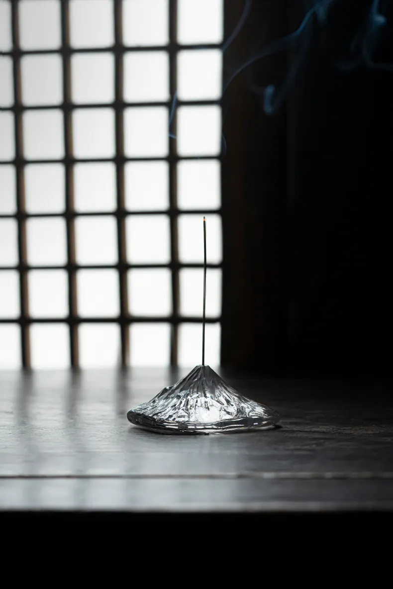 New Crystal Glass Incense Holder with Fuji Mountain Design, Transparent Incense Burner, Home Zen Ornament with Lid 18